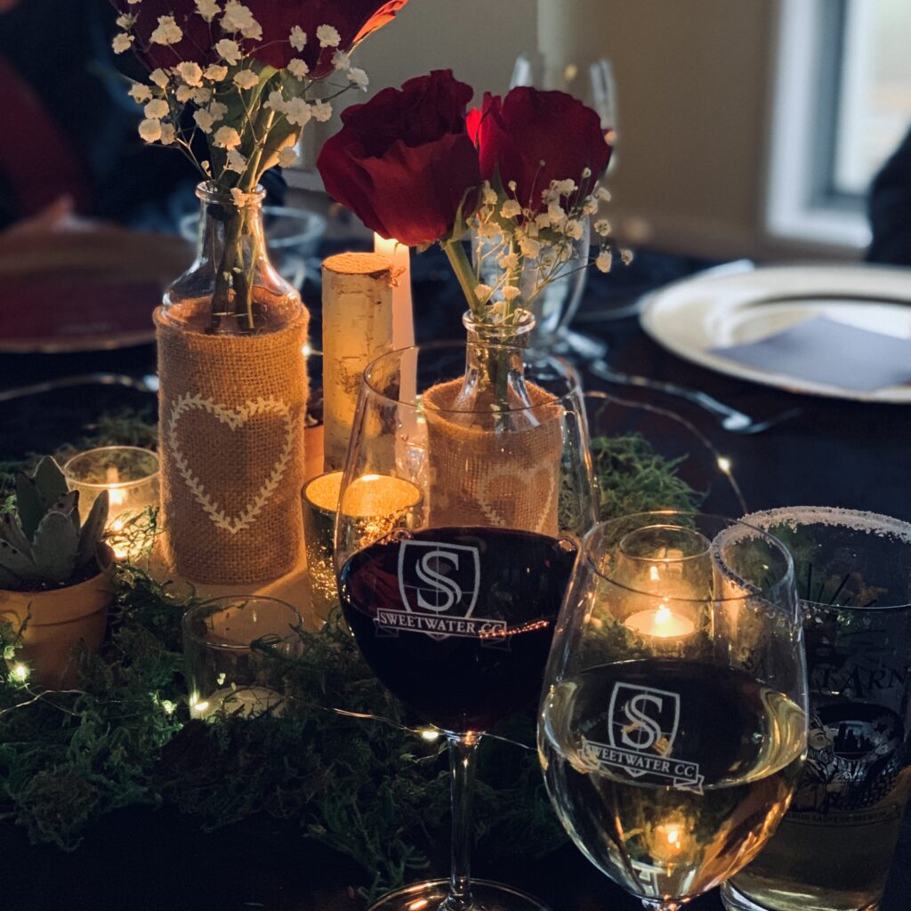 Dinner out at Sweetwater Country Club with friends. The only thing missing from this amazing dinner was my hubby Steve! Good food, good wine, and great friends!